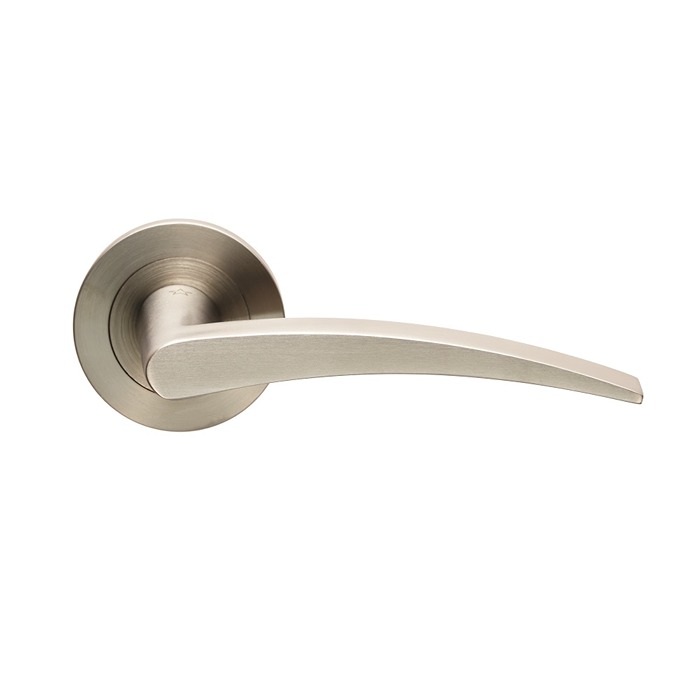 Volantes Designer Lever Door Handle on Threaded Rose